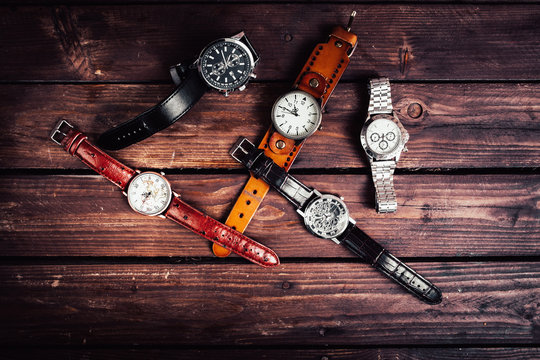 Top 10 Men's Watches Under ₹1000